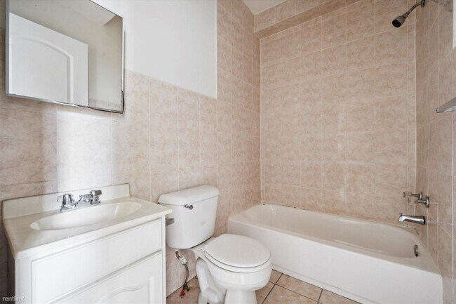 Photo - 3 br, 1 bath Triplex - 1811 N 18TH ST Unit B Unidad B