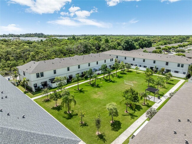 Photo - 1150 SW 6th Ave