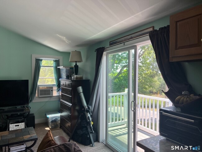 27 Ferry Rd