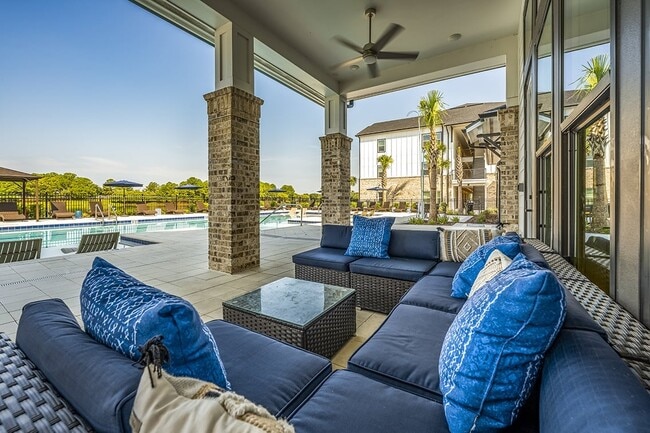 Photo - The Clarke at Kendall Town Apartments