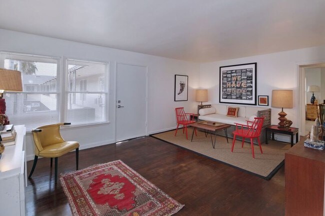 Photo - 1260 E 2nd St