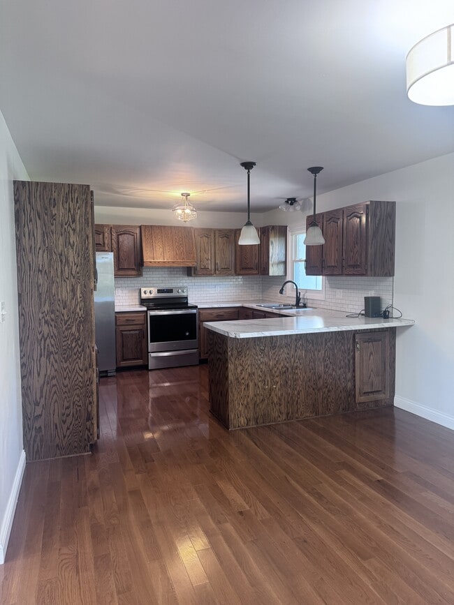 Photo - 49 Kingfisher Ln