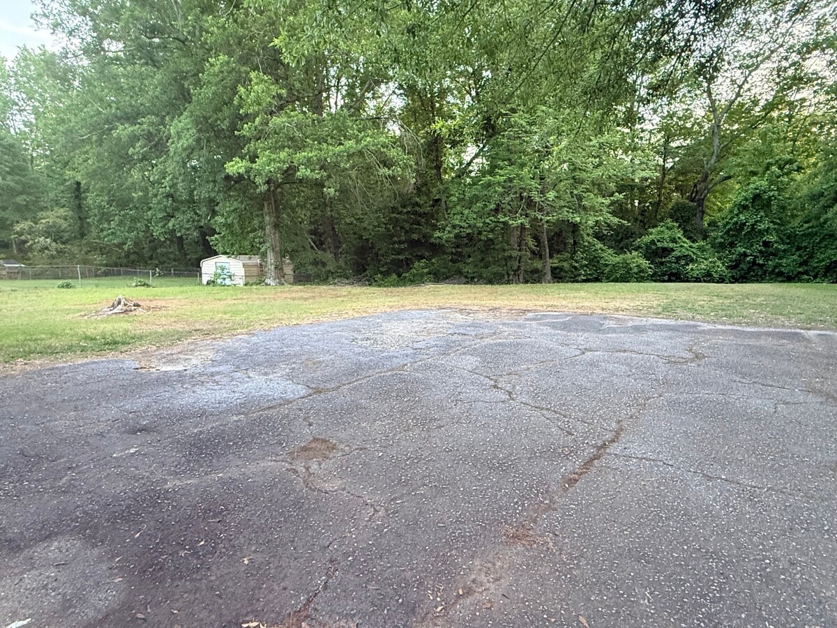Photo - 126 Avon Dr