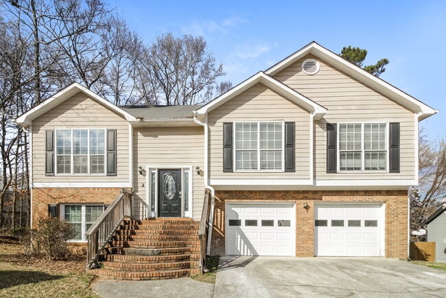 Building Photo - 2526 Riverwood Spg