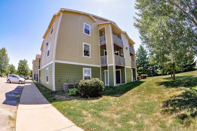 Shady Creek Apartments For Rent in Pella, IA