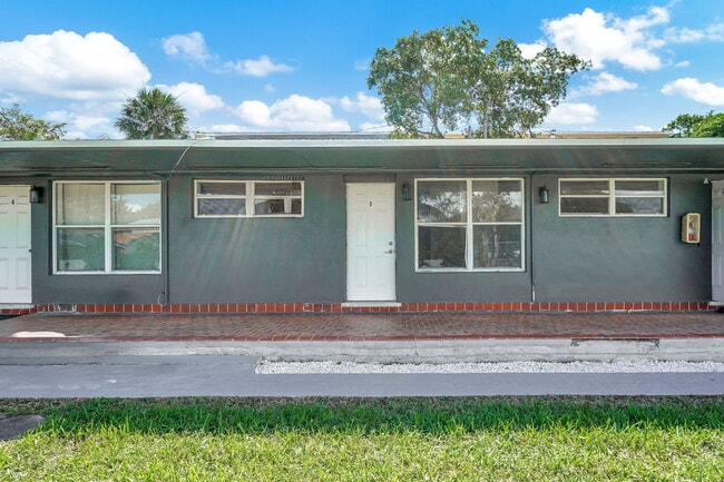 Photo - 150 NW 78th St
