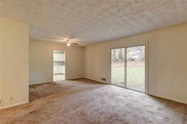 Photo - 5805 Singleton Rd