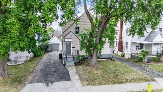 Building Photo - 1641 S Smithville Rd