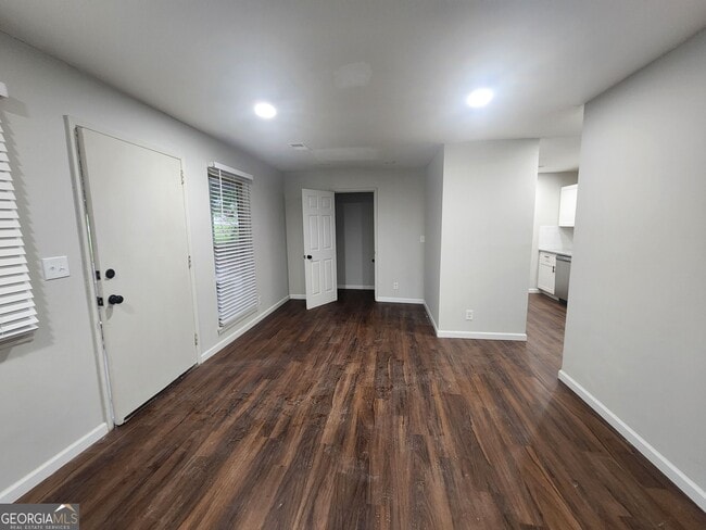 Photo - 2939 Gleason Ave