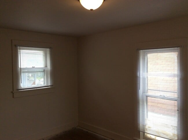 Photo - 227 W Williams St Apartment Unit 3