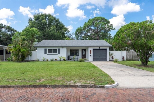 Building Photo - 5840 Dartmouth Ave N