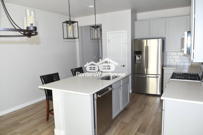 Photo - 3717 E Cheery Lynn Rd