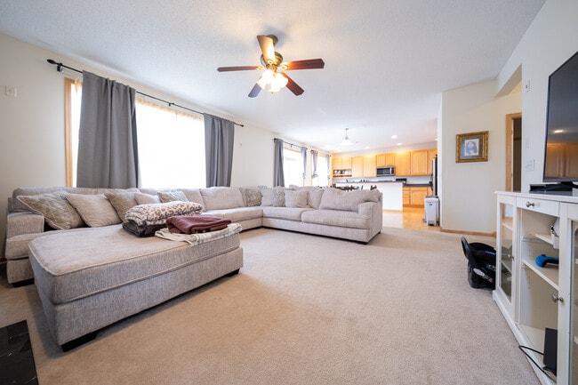 Photo - 1848 Legacy Ln