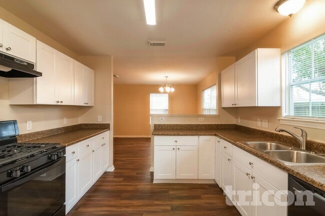 Photo - 3703 Bent Springs Ln