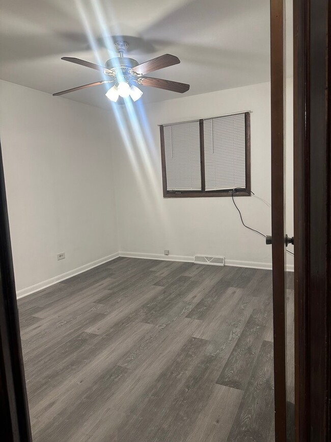 Photo - 380 Mackinaw Ave