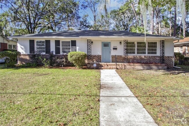 Building Photo - 5209 Habersham St Rental