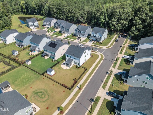 Building Photo - 1526 Cloverfield Ct