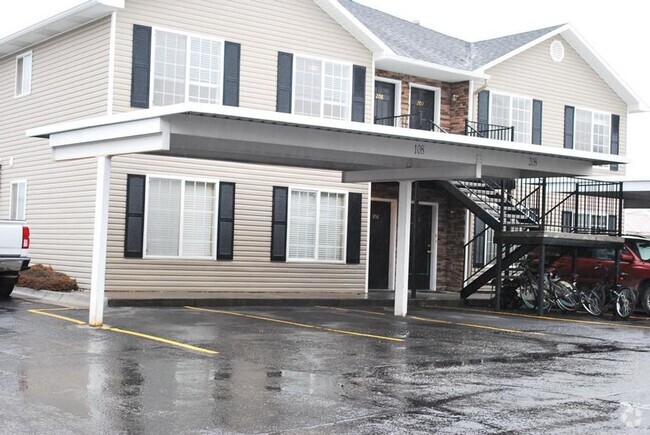 Building Photo - BEAUTIFUL 2 Bed 1 bath Continental condo w...