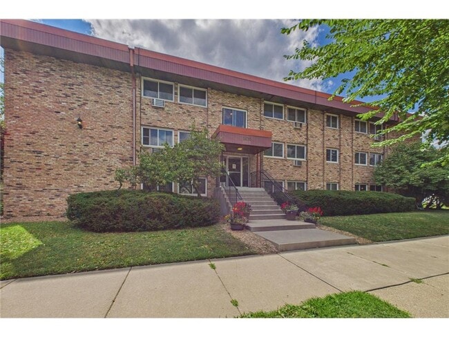 Photo - 2630 Pleasant Ave Unit 205