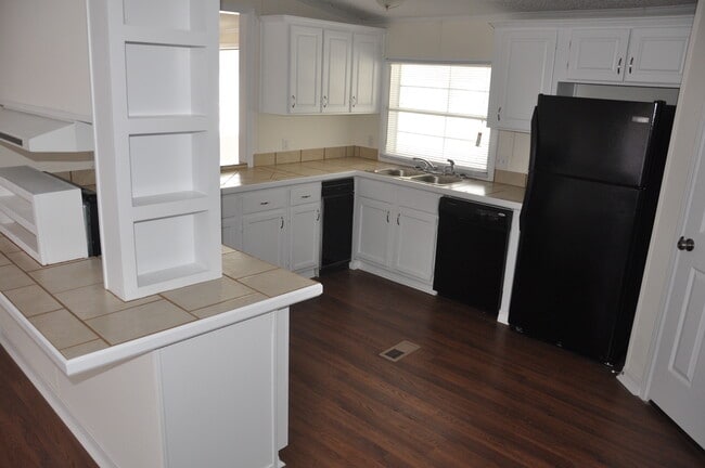 Photo - 14939 Angela Dr