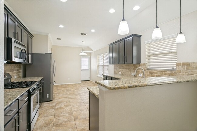 2813 Houston Wood Dr