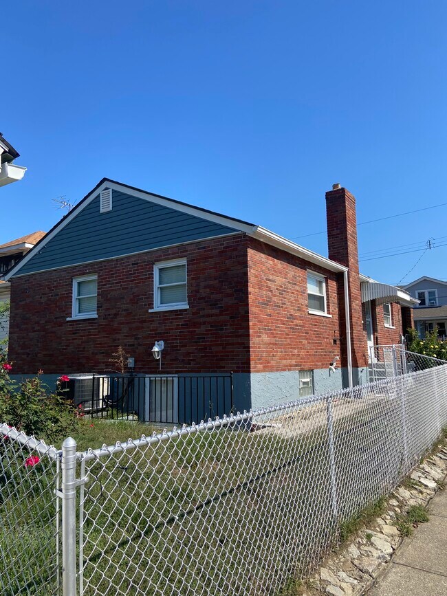 Photo - 5301 Hunter Ave