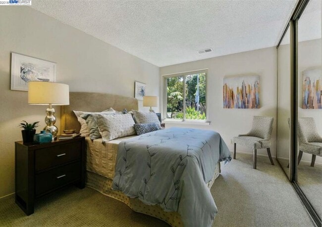 Photo - 3350 Fir Ave