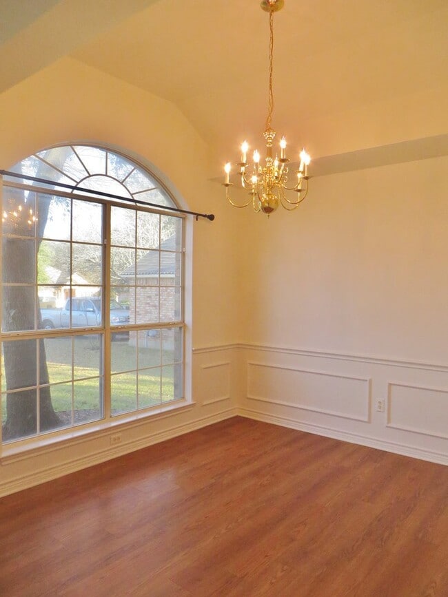 Photo - 3 Bedroom 2 Bathroom Parkview Estates Home