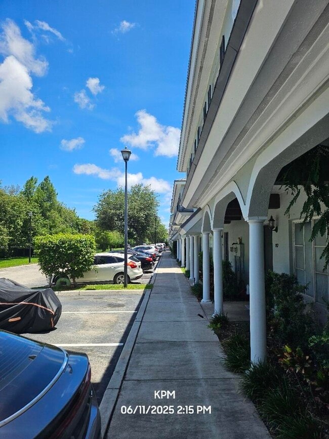 Photo - 1153 Colonial Palms Way