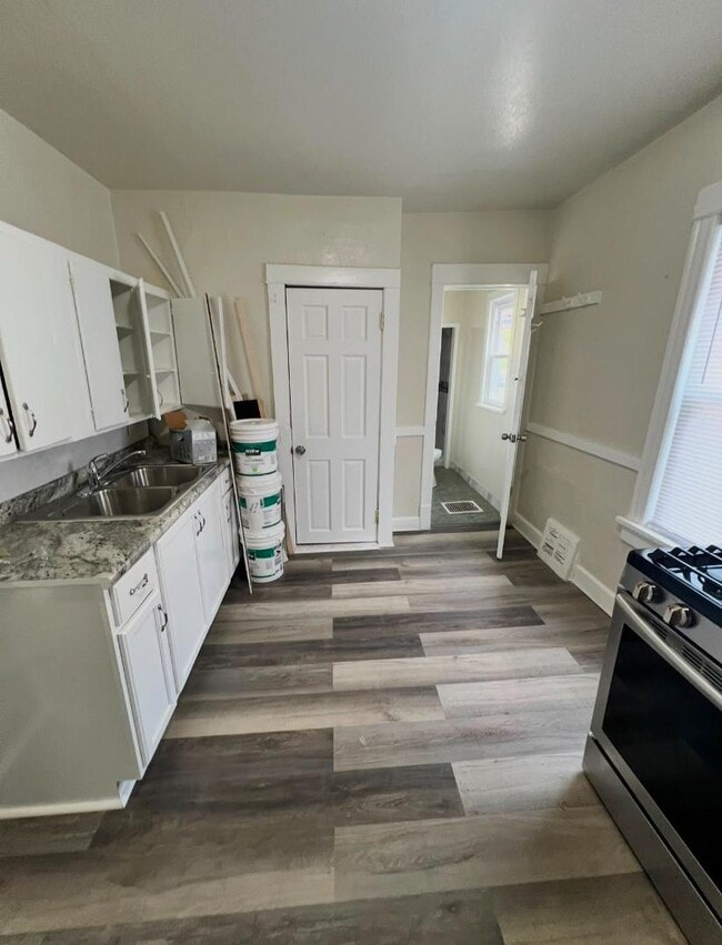 Photo - 2736 N 52nd St