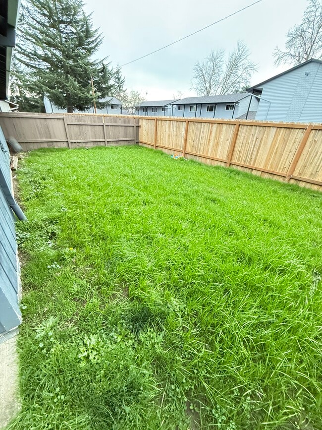 Photo - 2234 NE Barberry Ct