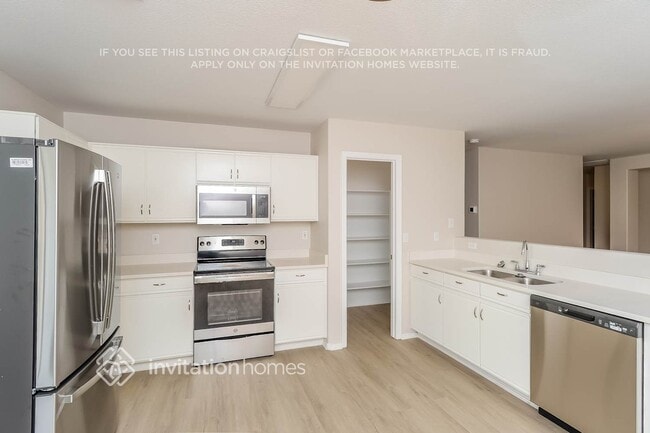 Photo - 3823 S Oxley St