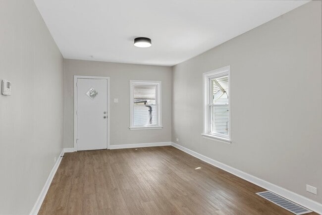 Photo - 5335 Pattison Ave