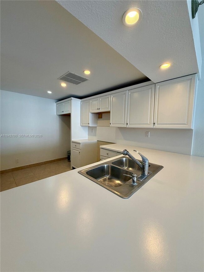 Photo - 12 Royal Palm Way Unit 405