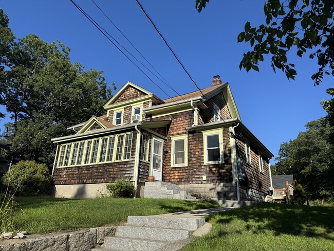 Photo - 563 N Washington St Unit B