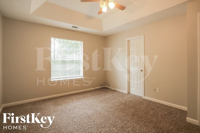 Photo - 480 E Lake Dr