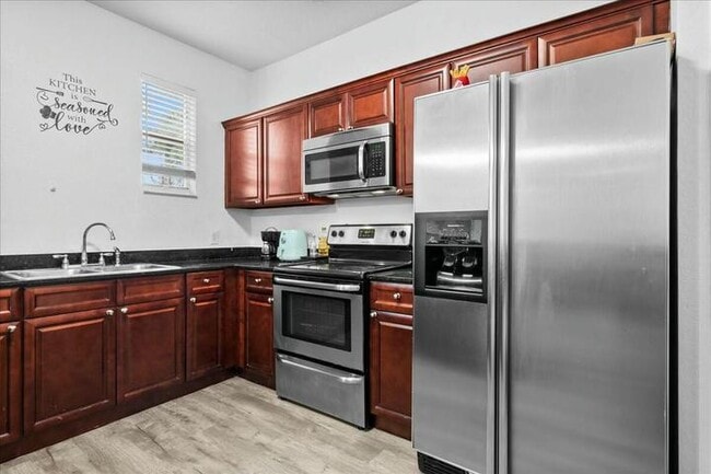 Photo - 1109 Shoma Dr