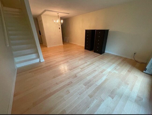 45 Parsonage Ln