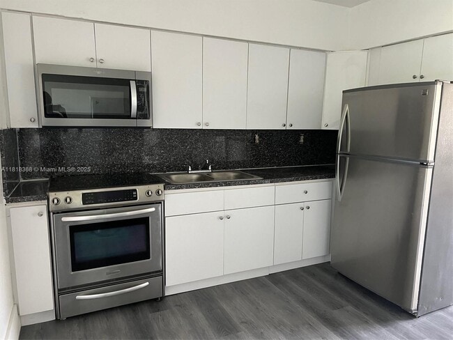 Photo - 1166 NE 112th St Unidad 0