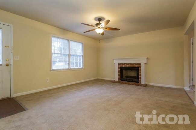 Photo - 1145 Woodington Cir