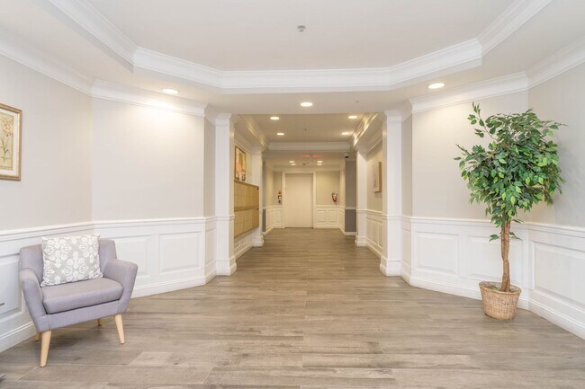 Photo - 2 Bed 2 Bath Condo in Westbriar Condominiums Unit 307