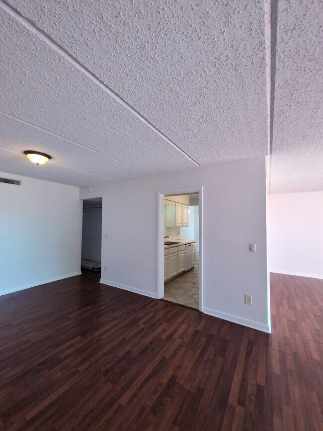 Photo - 3401 Townsend Blvd