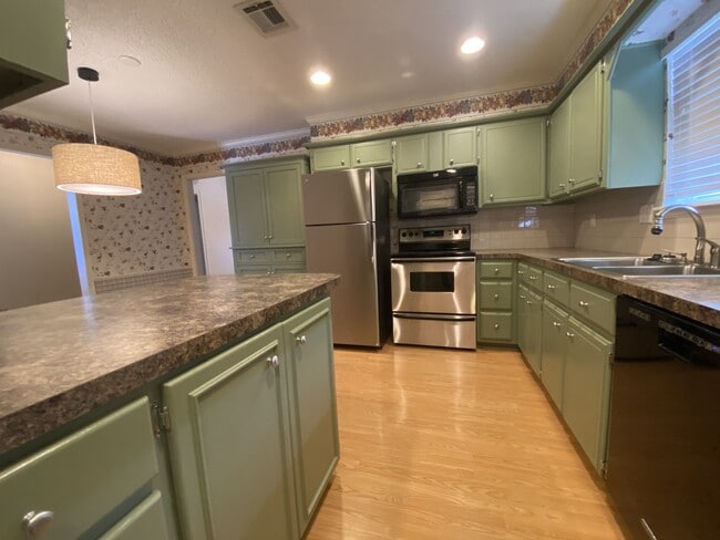 Photo - 928 Jona Kay Terrace