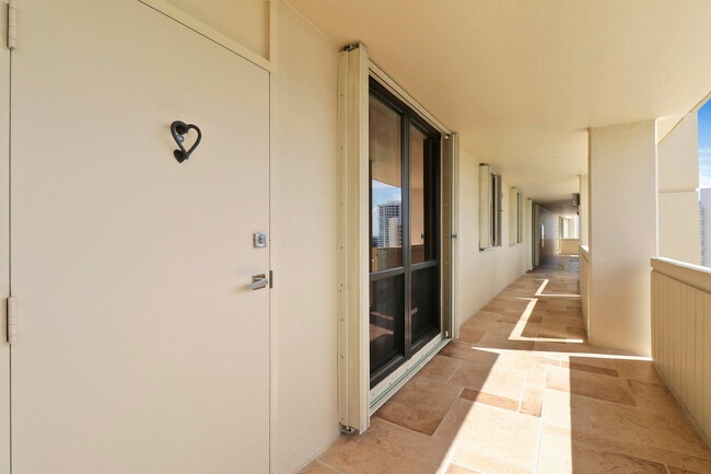 Photo - 130 Lakeshore Dr Unit 1121