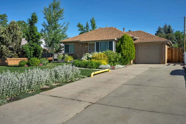 Photo - Amazing 4BR, 2BTH in Park Hill!!