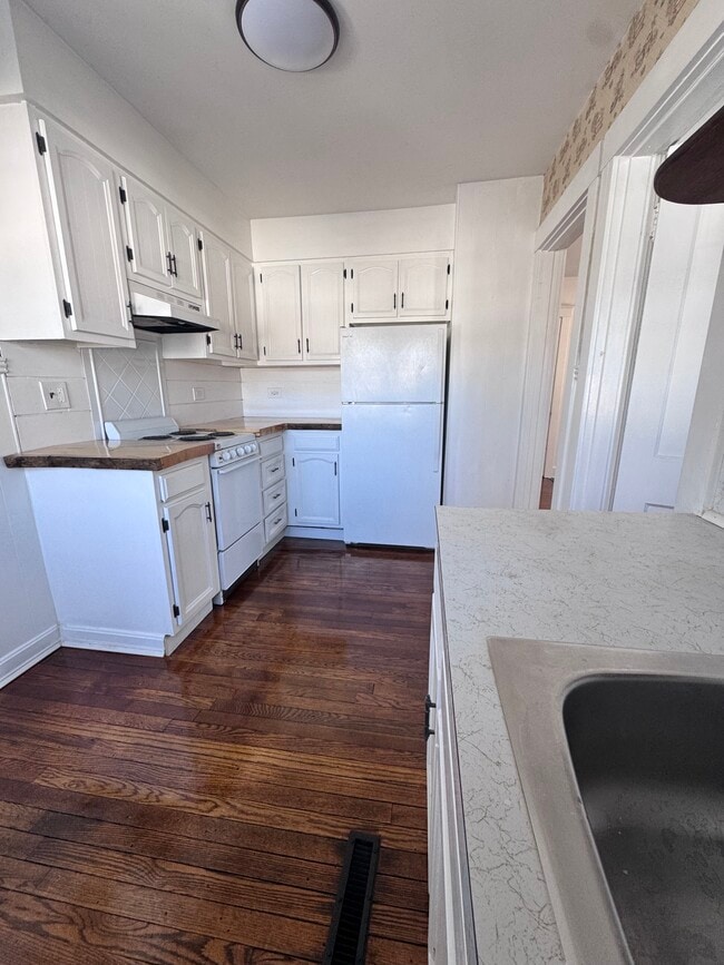 Photo - 18 Cobb Rd Unit 18 Cobb Road