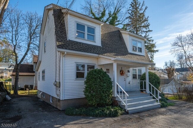 Building Photo - 44 Central Ave