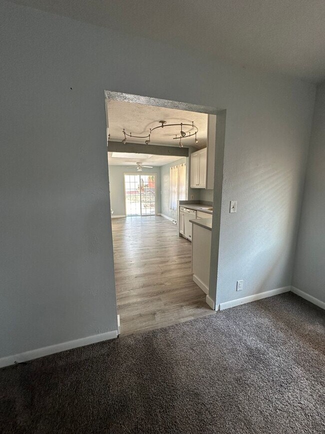 Photo - 919 N Eldorado Ave
