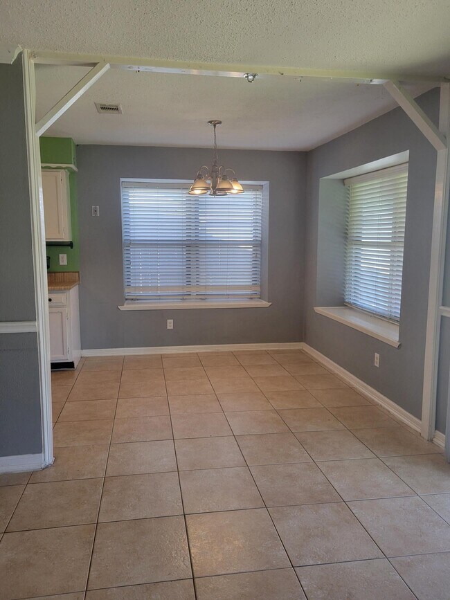 Photo - 18606 Bridoon Dr