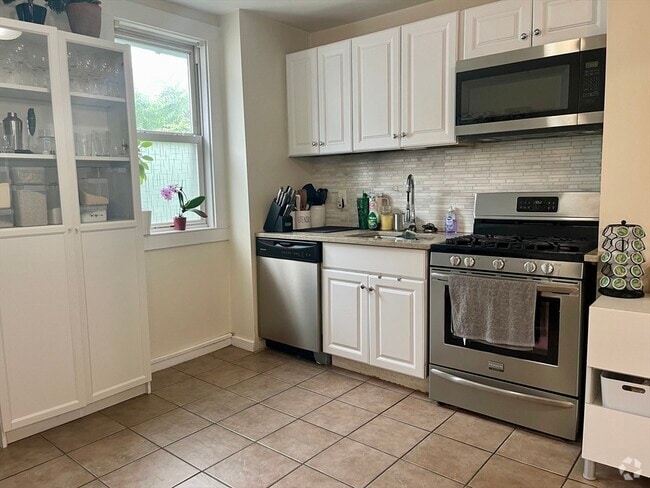 Building Photo - 66 Lincoln St Unit 66 Rental